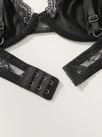 Beautiful fashionable colored strip steel support underwear thin lace semi transparent women's underwear sexy Lingerie HR2635