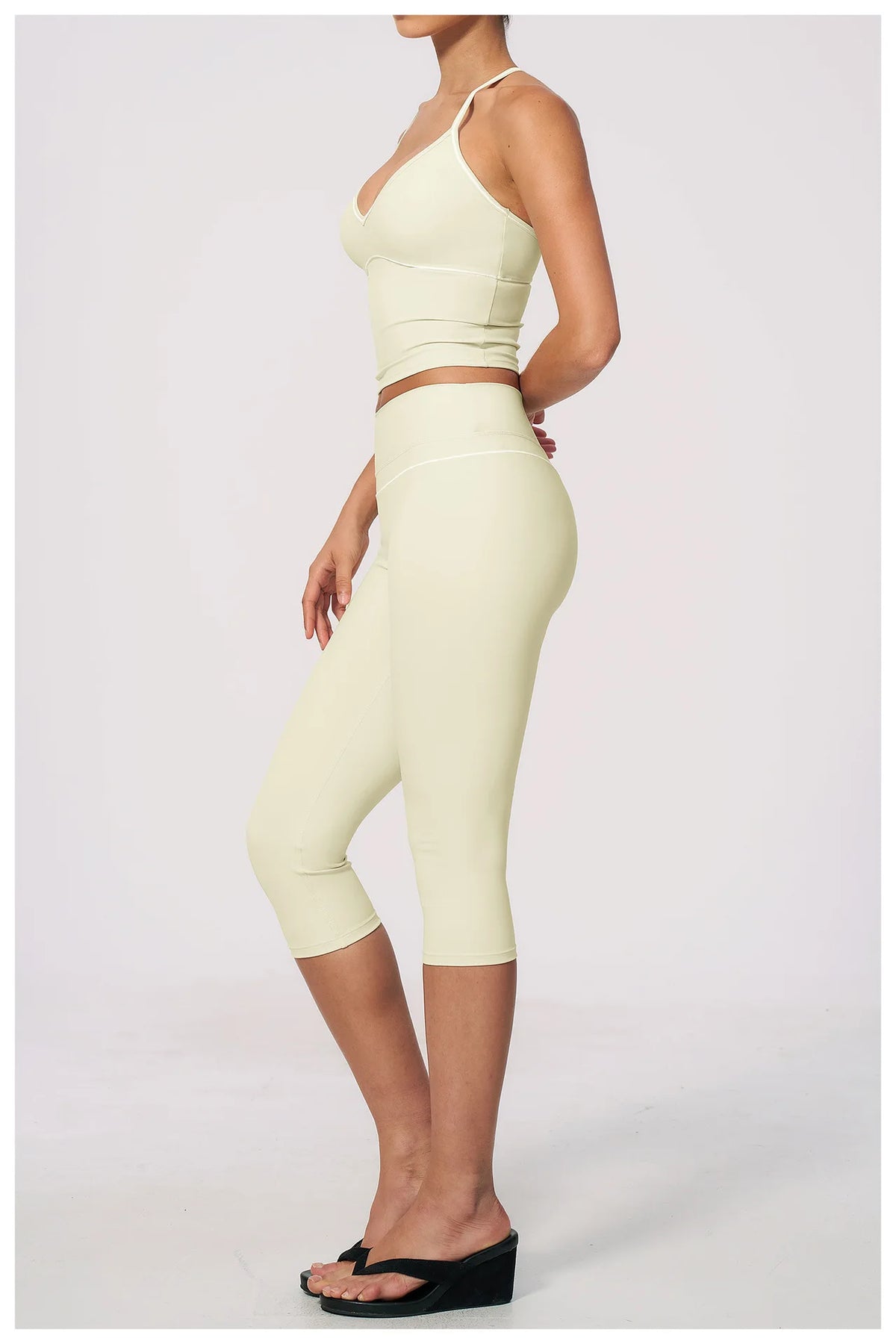 Summer Color Blocking Yoga Suit Women Tracksuit Hanging Neck V Neck Slim Sports Vest Tight Hip Lifting Capri Pants Fitness Sets