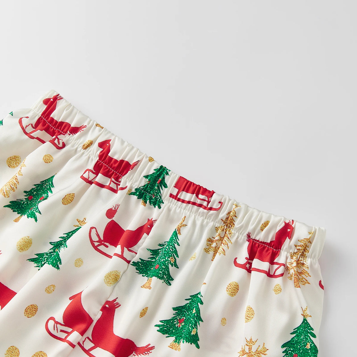 Womens 2025 Christmas Pajamas Sets Print Button Up Long Sleeve Lapel V Neck Tops and Shorts Lounge Wear Satin 2 Pieces Set
