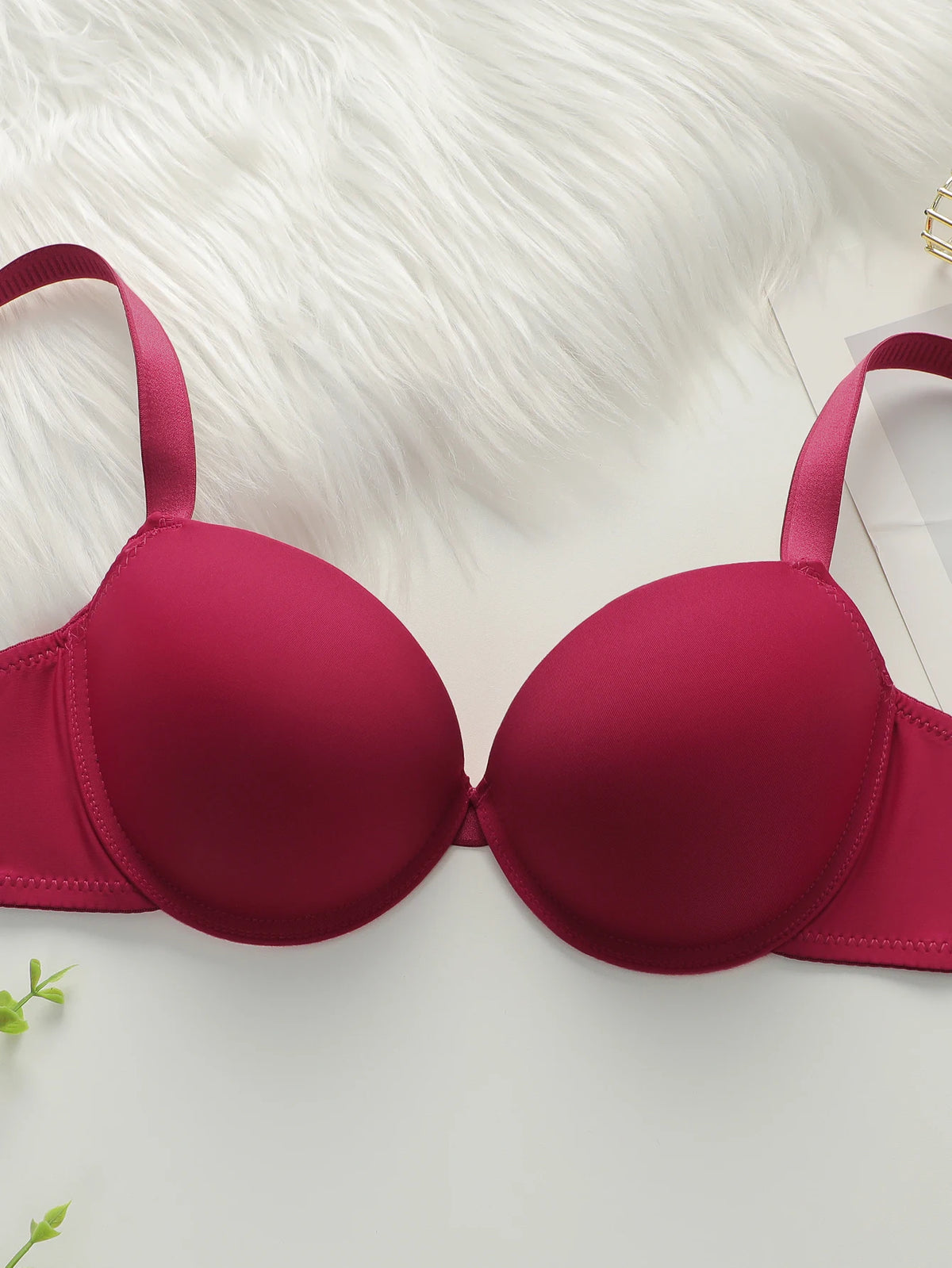 Thickened chest cushion, gathering and lifting underwear set red sexy 2-piece set preferred for dating and gift giving B2051