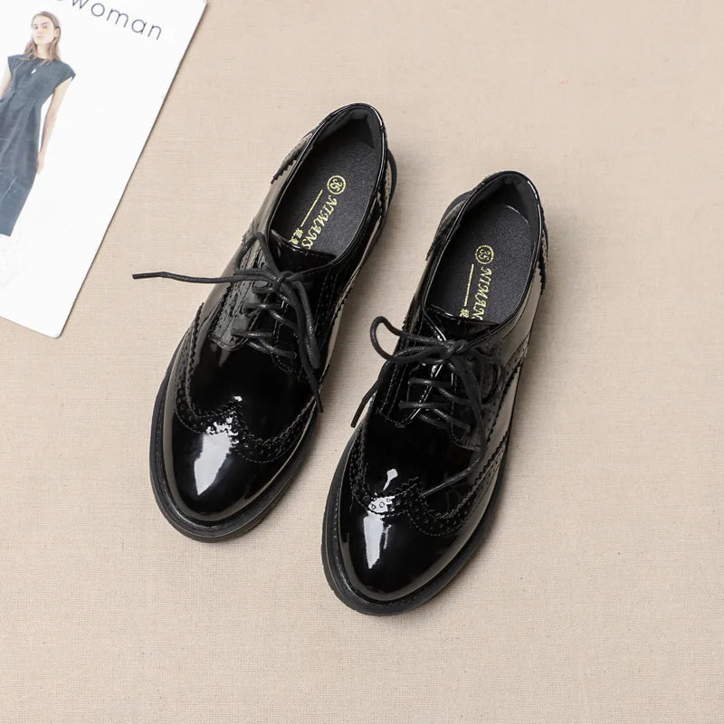 Spring Women Oxford Shoes Comfort Lady Brogue 2026Polish Designer Low-heeled Casual Shoes British Style Women Shoes