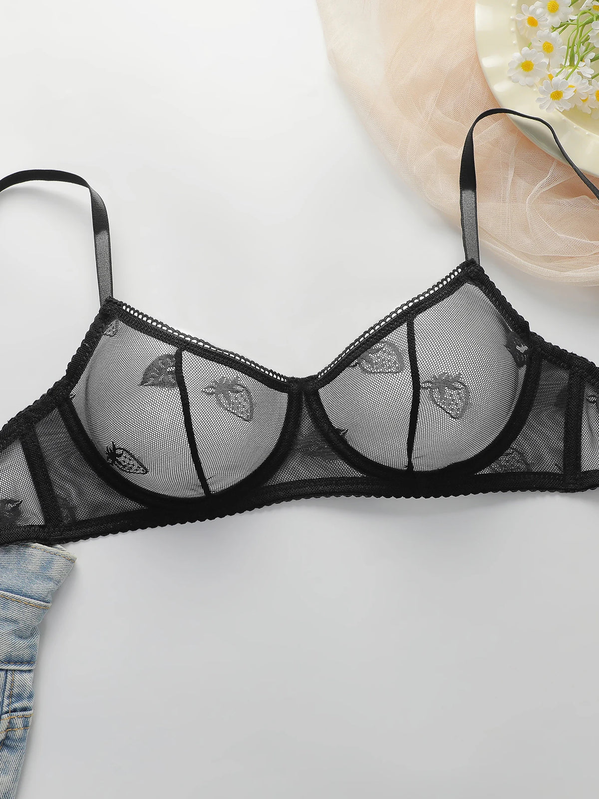 Women's Sexy Embroidered Lips Love Pattern Lace Sexy Underwear Set with Steel Rim Gathering Push Up Breathable Bra Set YS3059