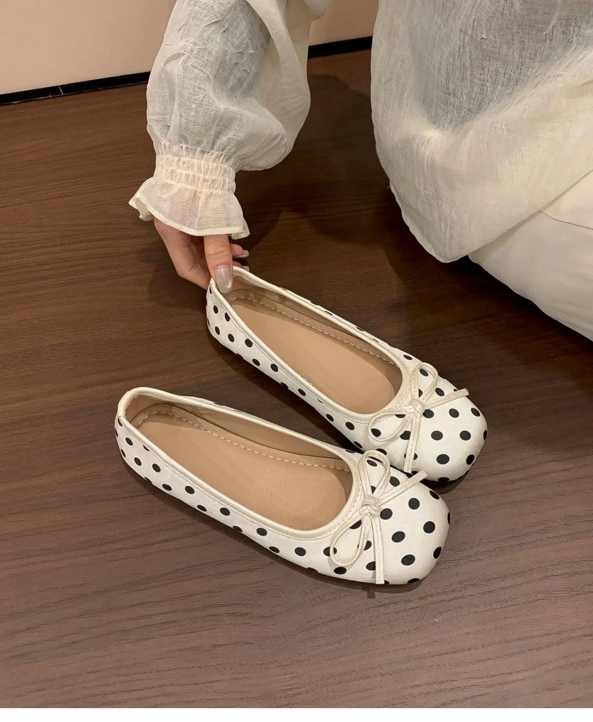 New Butterfly-knot Women Dot Ballet Flats Comfort Square Toe Slip on Shoes Ladies Eelgant Soft Sole Dress Mary Jane Shoes