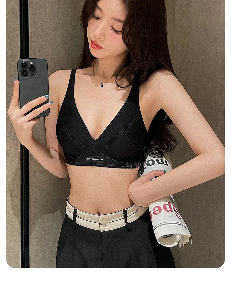 MOYISU Japanese Milk-Skin Bralette - Wireless Summer Bras for Small Chest Traceless Lift Soft Jelly Support Back Tuck Technology