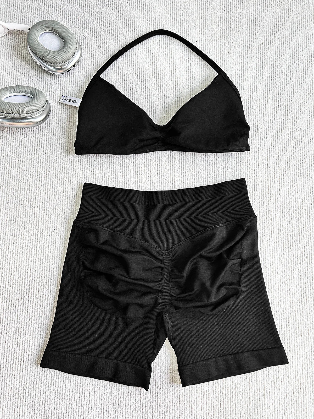 Sexy Black Polka Dot Print Seamless Yoga Sets Women Hanging Neck Pleate Sports Bra Tight High Waist Short Running Fitness Suits