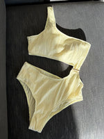Wrinkled Asymmetric One Shoulder Female Swimwear One Piece Swimsuit Women Monokini Bather High Cut Out Bathing Suit Swim Lady