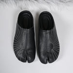 Women Tabi Split Toe Mules Sunburst Stitch Soft Leather Closed Toe Backless Slip‑On Flat Casual Shoes