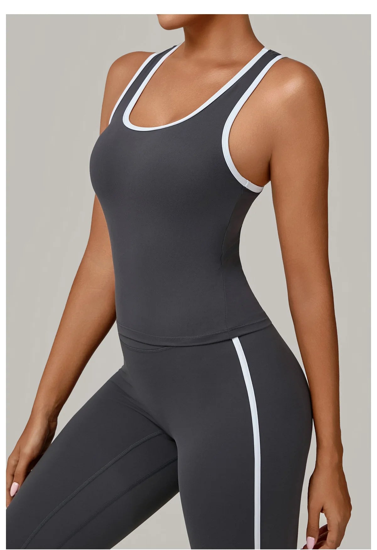 Sports Underwear Women's Sports Strappy Top Yoga Vest Fitness Tank Top Gym Beautiful Open Back Bra Running Workout Halter Bra