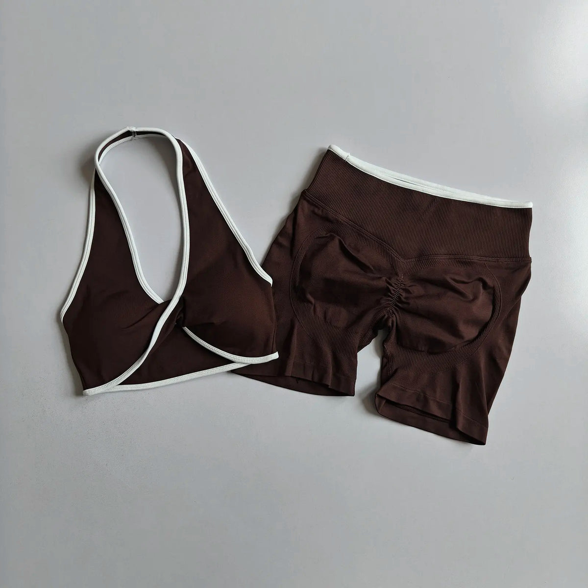 2pcs Women's Seamless Push-up Sports Vest Bra Set with High Elastic Hip Lifting Shorts for Running Aerobics Yoga