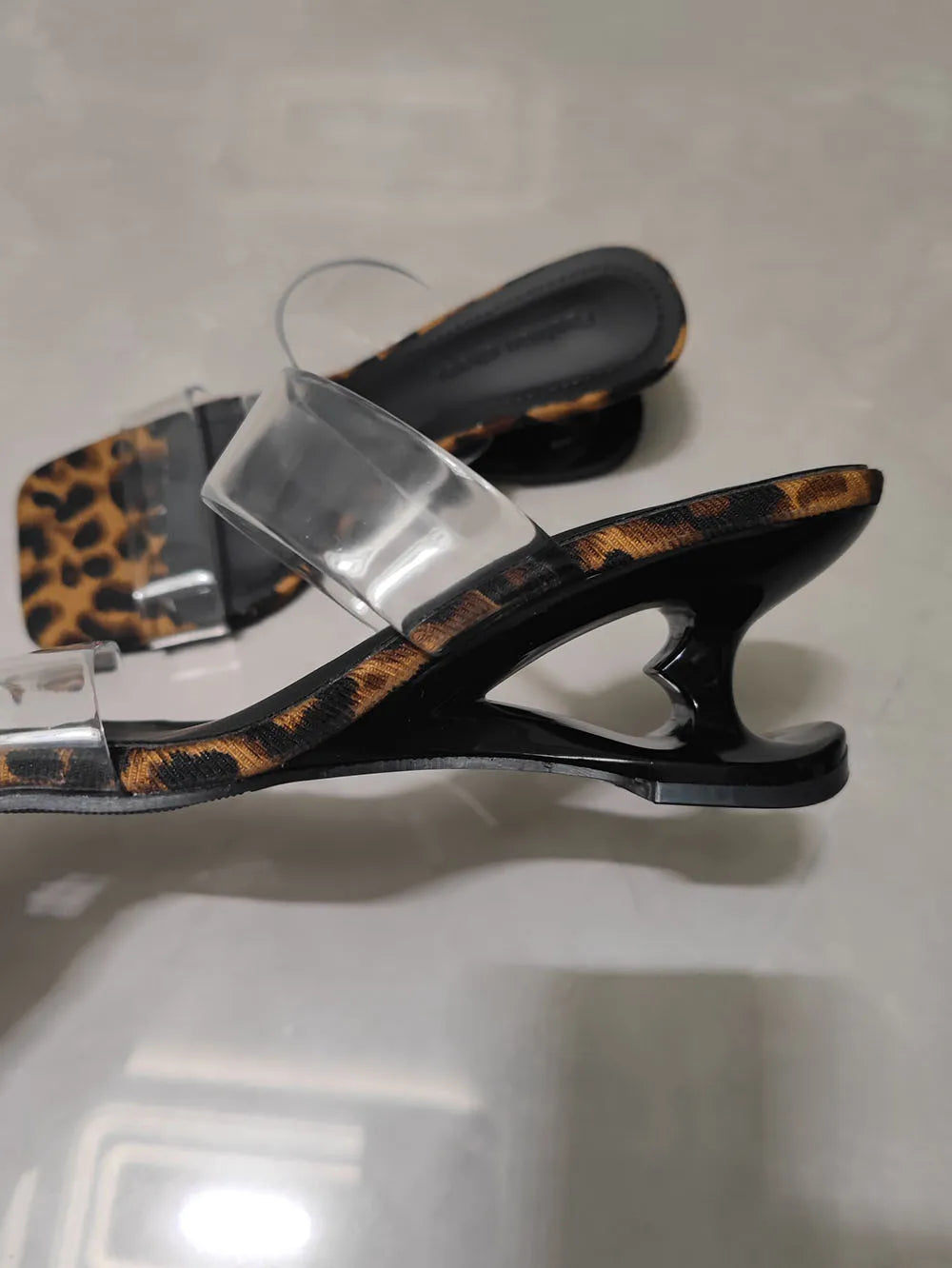 Y2K PVC Transparent Designer Sandals Women Shoes Slip On Hollow Wedge Slide Mules Beach Vacation 6cm Comfortable Walking Heels