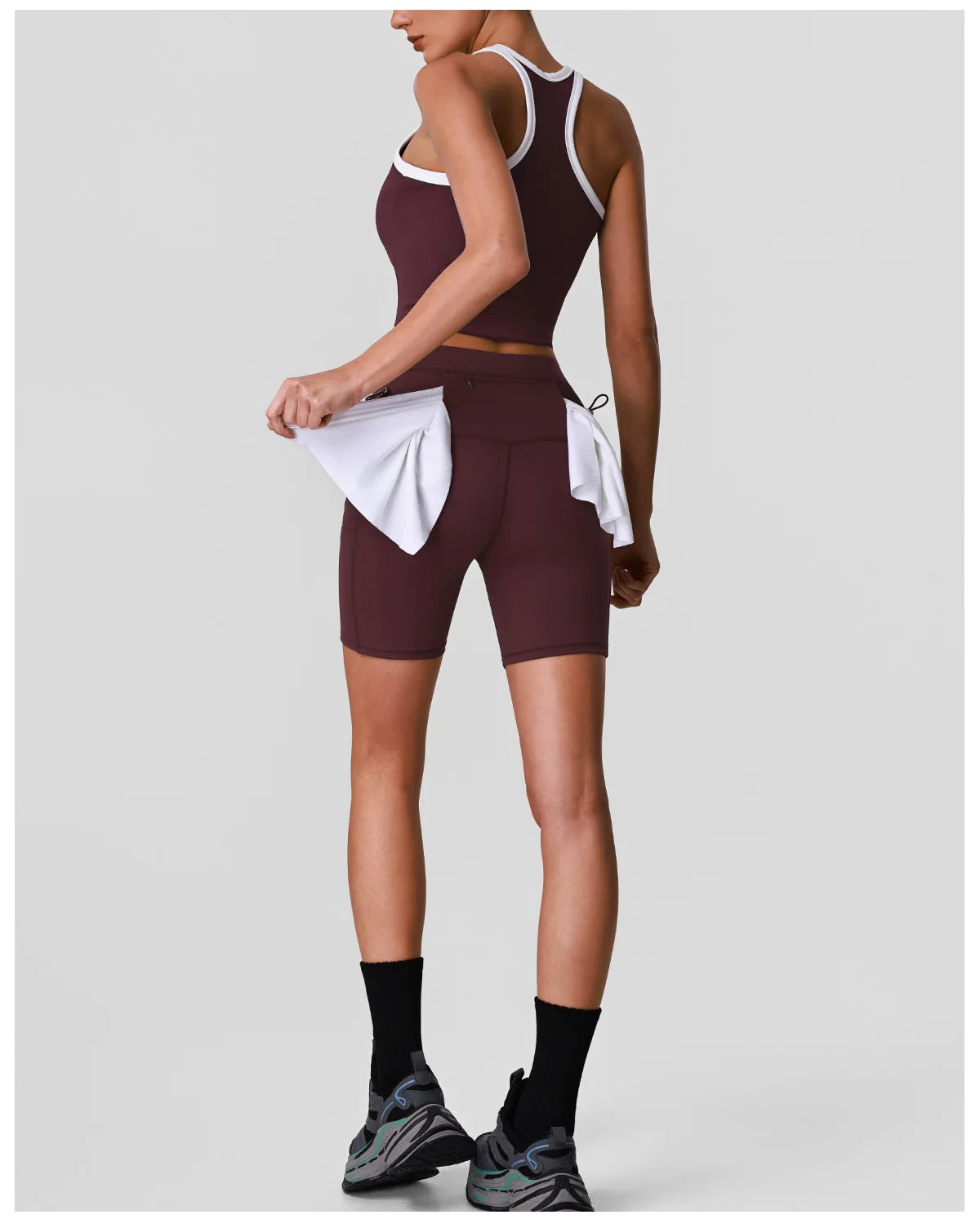 Naked High Waisted Yoga Shorts Women Quick Drying Side Pocket Cycling Pants Outdoor Abdominal and Hip Lifting Sports Shorts