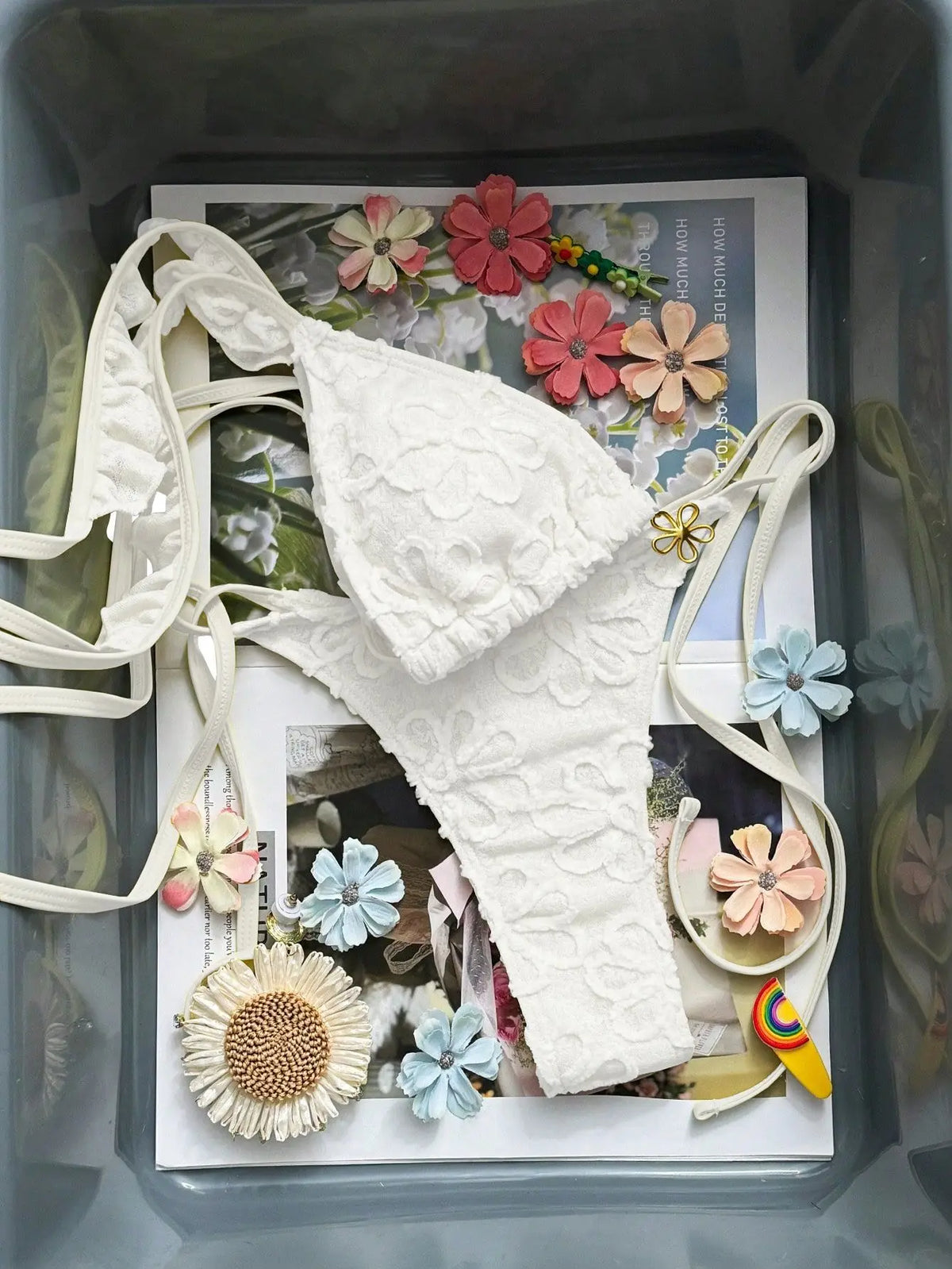 Sexy White Lace Bikini Set 2026 Women Metal Flower Ruffle Strap Push Up Bra Thong Swimsuit Summer Bathing Suit Holiday Swimwear