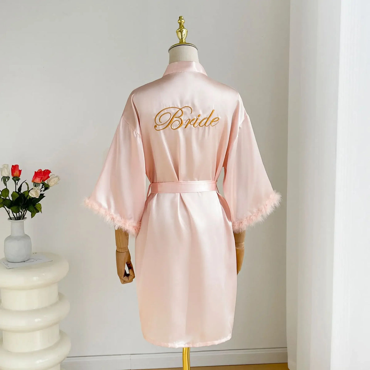Fashion Satin Robe Female Bathrobe Sexy Lingerie Silk Kimono Bride Dressing Gown Women Sleepwear Furry 3/4 Sleeve Gown Bathrobe