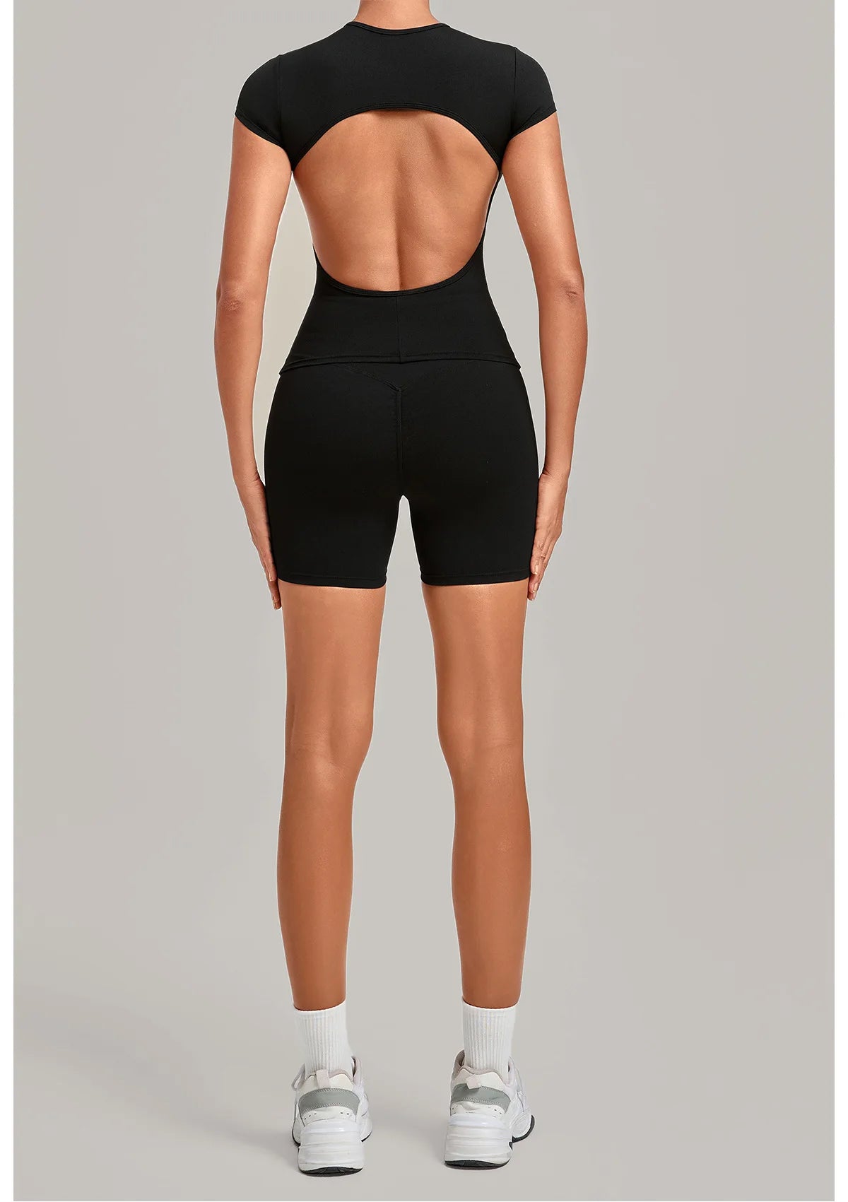 Tight Invisible Wrinkle Yoga Sets Women Short Sleeve O Neck Hollow Back Sports Tank Top Butt-Lifting Shorts Gym Fitness Suits