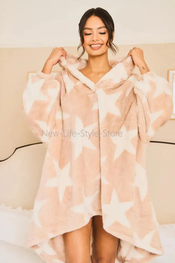 New Women Ins Lazy Vibe Star Print Hooded Plush Sleepwear Autumn & Winter Oversized Casual Wearable Blanket Home Outfit