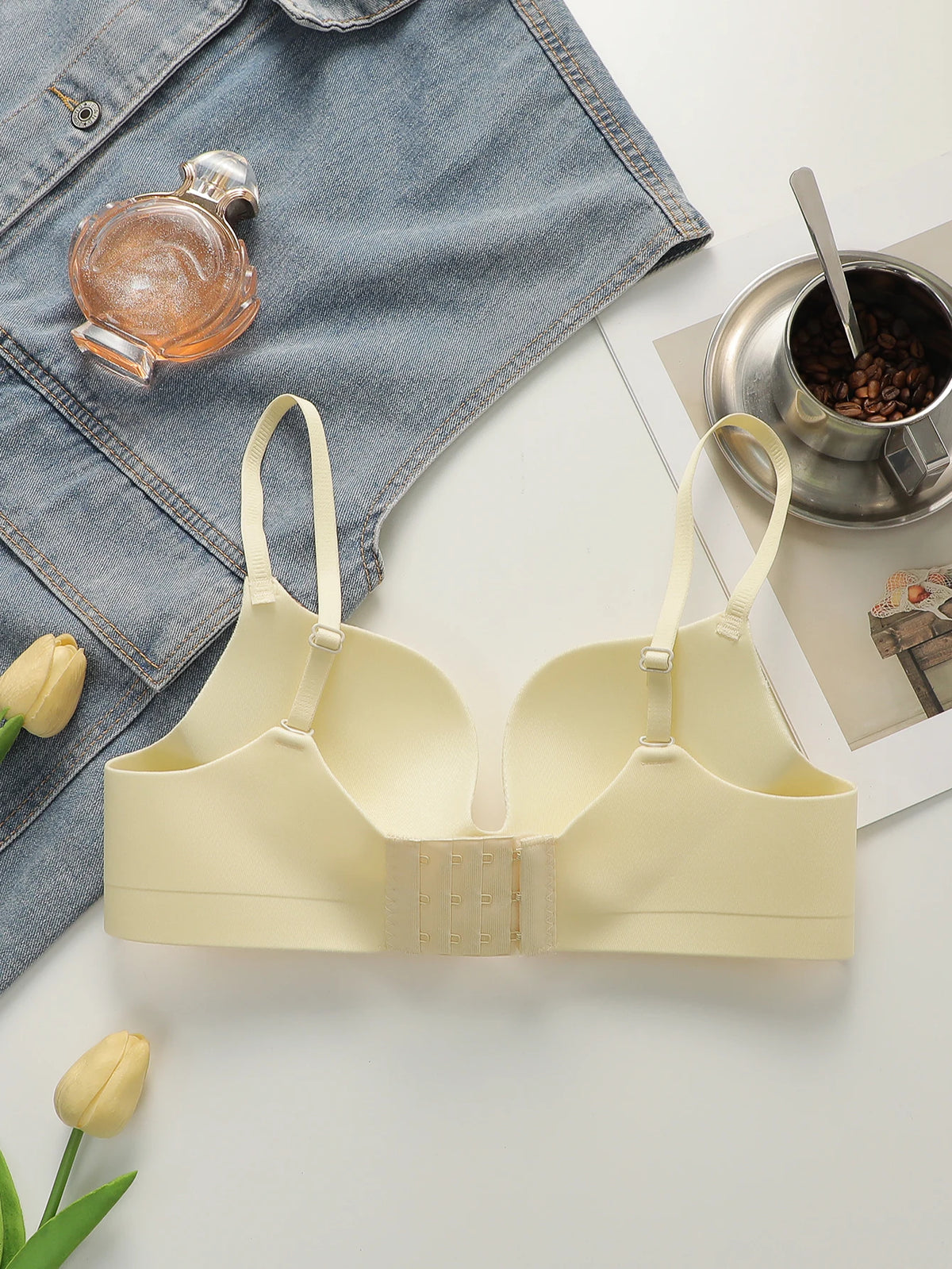 Women One Piece Seamless Push Up Bra Wireless Thin Adjustable Strap Smooth Underwear Gathering No Trace Daily Bra J182
