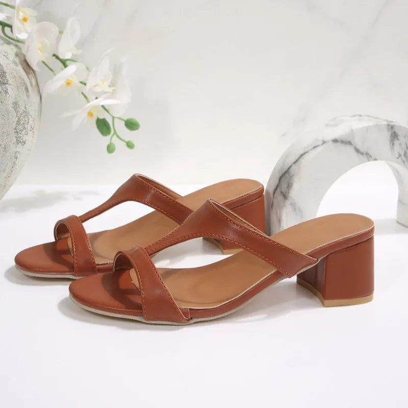 Women's high-heeled sandals,simple and fashionable, side cutout chunky heel sandals