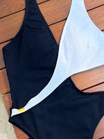 2025 New Fashion Bikini White and Black Contrasting Color Hollow Strap One-piece Swimsuit Beach Bathing Suit Women Купальник