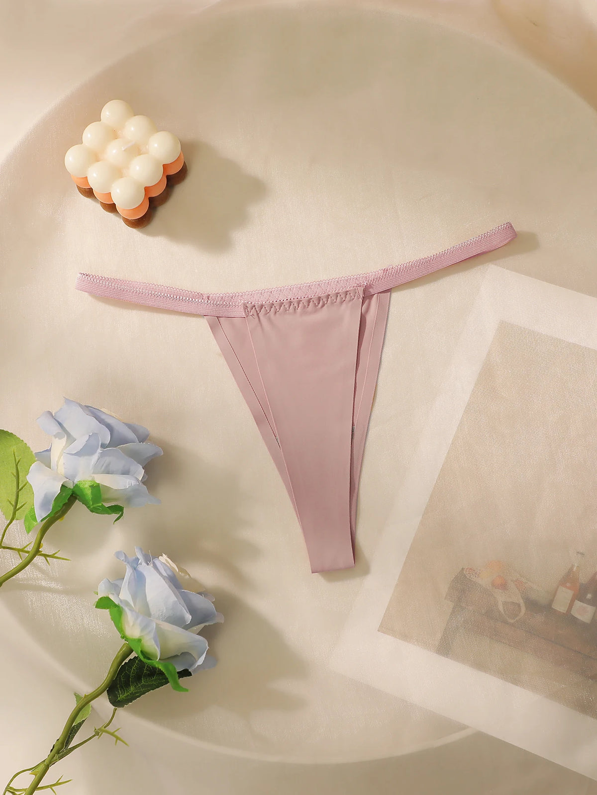 Women's New Multi-Color Invisible Casual Sexy Simple And Comfortable Solid Color Thong Underwear C359