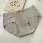 Pure cotton seamless underwear for girls mid-waist sweat-absorbent, breathable and anti-bacterial cotton crotch sports briefs