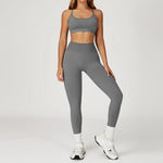 Women's Seamless Yoga Set Quick Drying Slim Fit High-end Feeling Exposed Feeling Set Outdoor Sports and Running Fitness Set