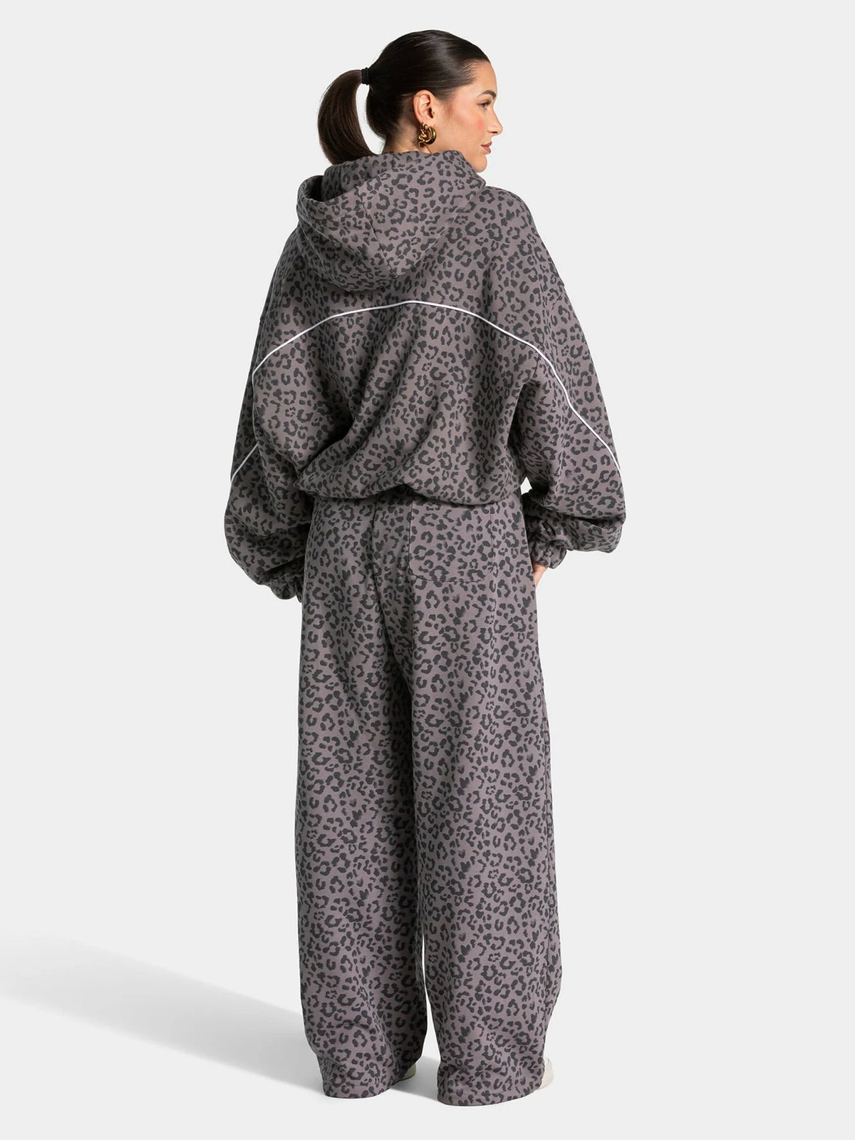Vintage Leopard Hooded Sweatshirt Suit Loose Fit Contrast Line Wide Leg Trousers Fashion Athletic Tracksuit Outfit