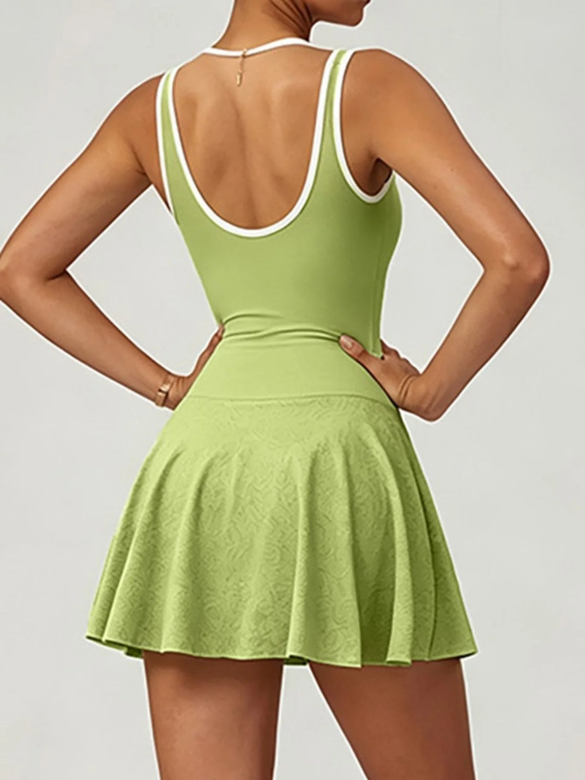 Naked Breathable Tennis Dresses with Built-in Pocket Shorts Women Color Contrast Hollow Out Backless Sports Golf Pleate Dress
