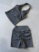 Women's Seamless Yoga Fitness Sets Sports Halter Neck Backless Vest Hip-lifting Slim Fit Shorts Suits Running Workout Gym Sets