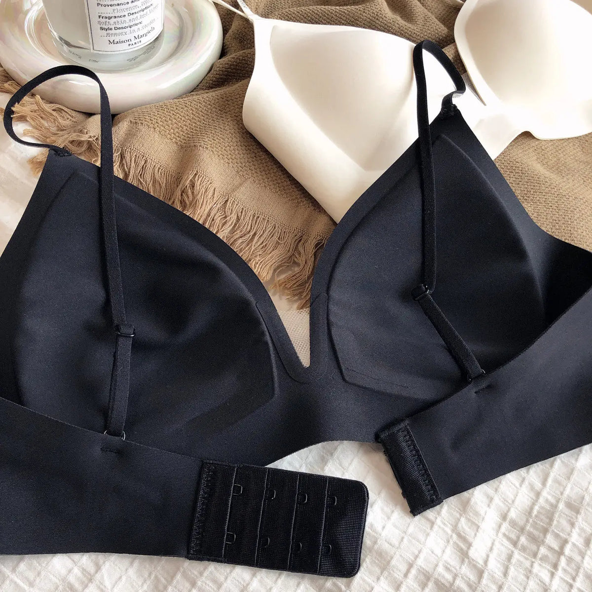 French Seamless Underwear Women Summer Mesh Breathable Bra Sexy Deep V Bralette Soft Comfort High Quality Intimates Lingerie
