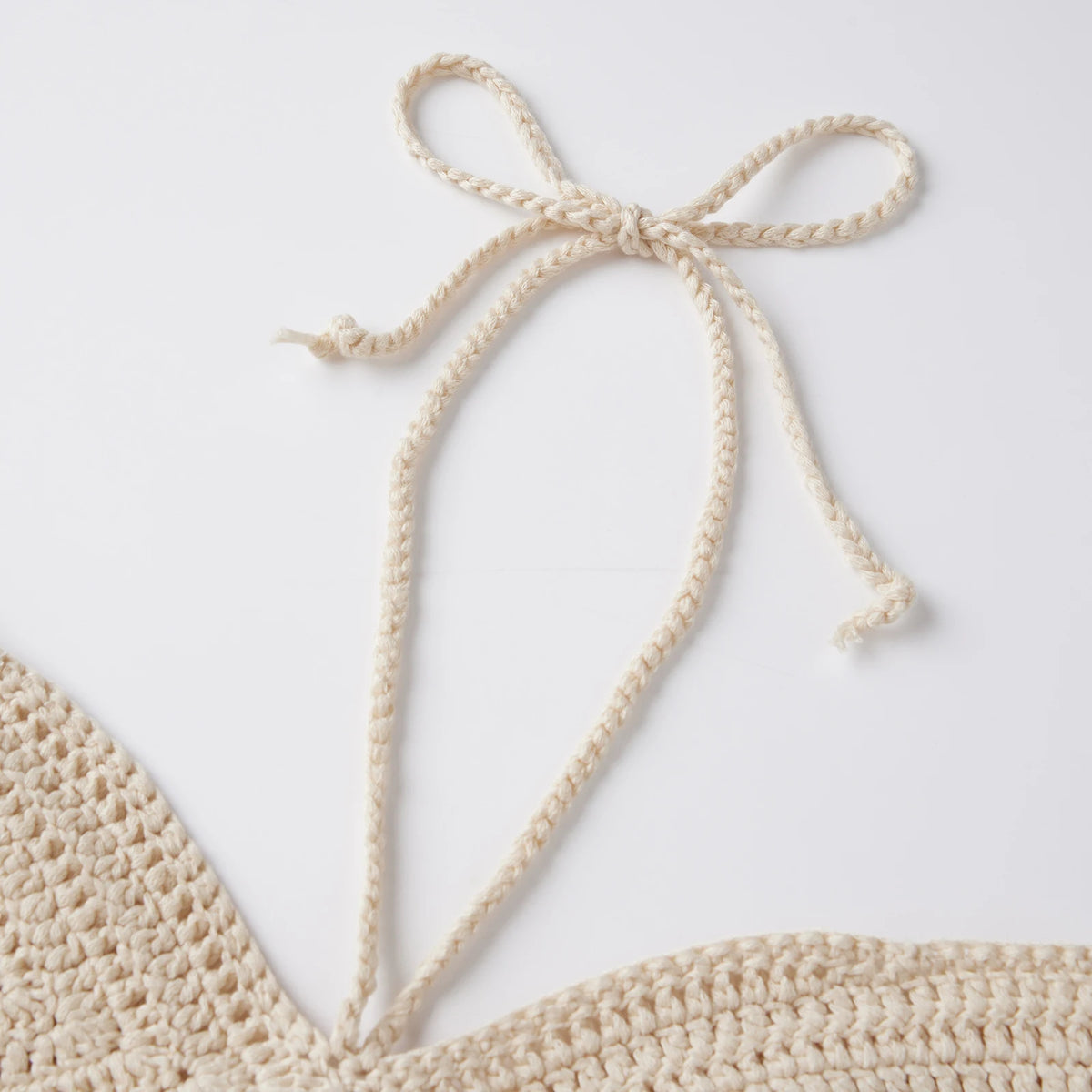 Women Tassel Hem Tank Tops Halter Open Back Sleeveless Shirts Summer Crochet Knit Crop Vest for Vacation Beach
