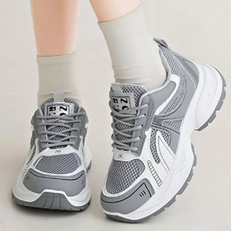 Breathable Mesh Running Sneakers Women Spring Autumn Fashion Mix Color Platform Sports Shoes Woman Lace Up Non Slip Shoes Female