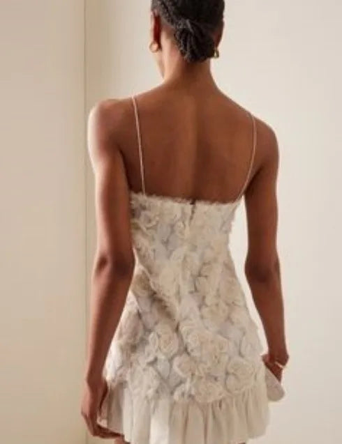 2025 Summer Lady New 3D Flower White Mini Chiffon Dresses Sexy Backless Simple Elegant Fashion Ladies Slim Holiday Party Outfits