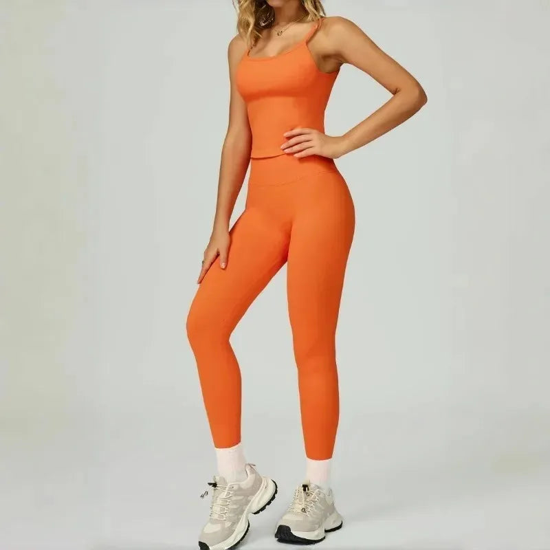 2 Pieces Women's Seamless Yoga Set Fitness Running Sports Set Slim Fit High Waist Beautiful Back Tracksuit