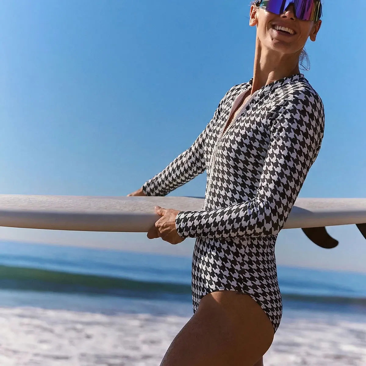 Black and Print One Piece Swimsuit Long Sleeve Swimwear Women Bathing Suit Retro Swimsuit Vintage One-piece Surfing Swim Suits