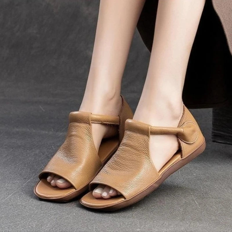 2026 Women's Summer Solid Color Retro Outdoor Casual Comfortable Flat SandalsBeach Sandal