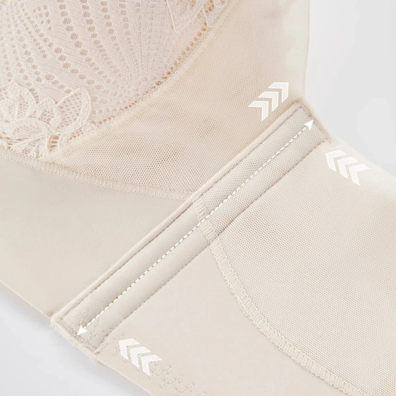 Women's Thin Push-Up Bra Seamless Back Minimizes Side Bulges Uplift Support Underwear Elegant Lace Top Up Bra Autumn New