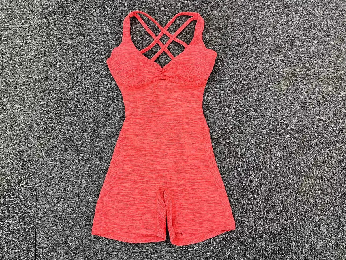 Adjustable double straps Open backV shape back design Scrunch butt No front seam Flatlock InseamRemovable pads BODYSUIT