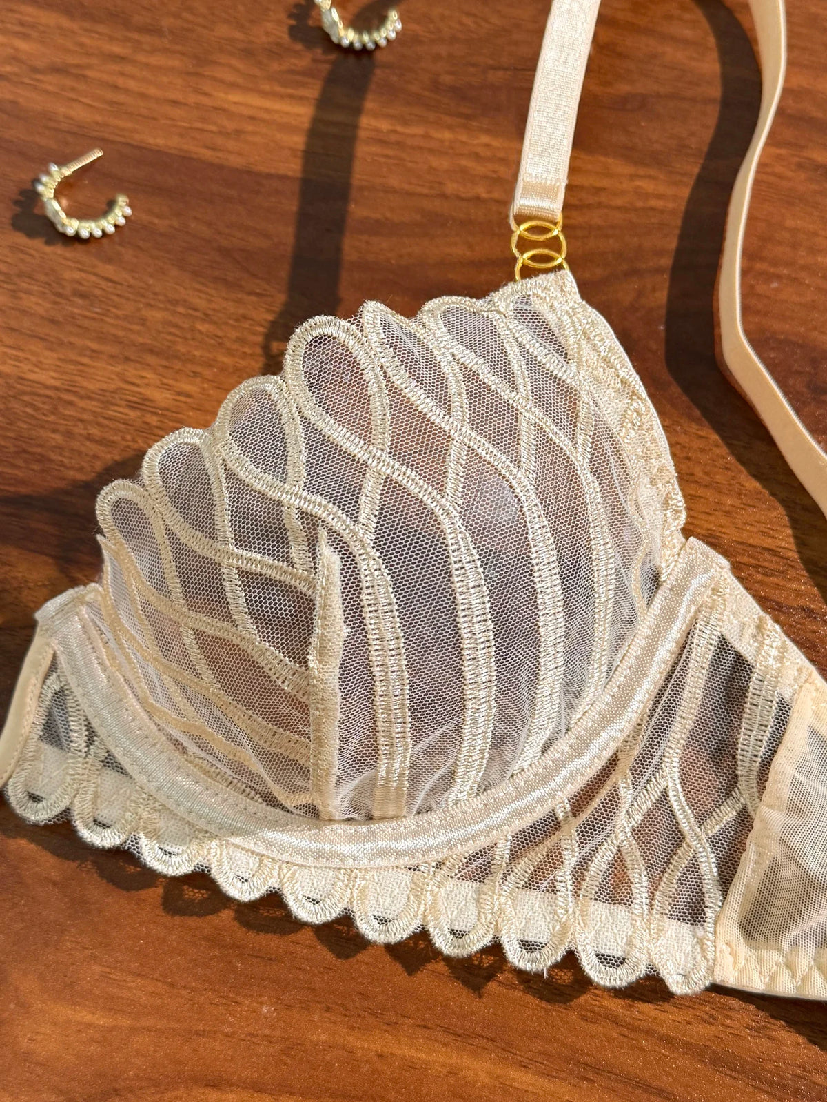 French Style Beige Lace Bra and Panties Set Women Sexy Eyelash Lace Underwear Transparent Mesh Two Piece Lingerieeige