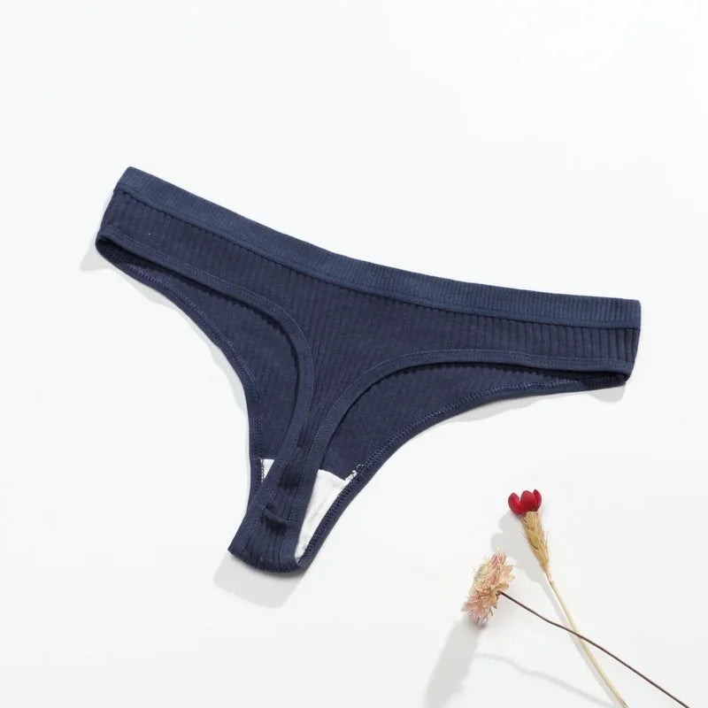1PC Cotton Panties Sexy Low Waist Thongs Women G-string Female Underpants Solid Color Comfortable Girls Lingerie M-XXL