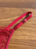 Luxurious Red Lace Underwear Set for Women French Romantic Embroidery Bra And Panties Two-Piece Set for Ultimate Comfort