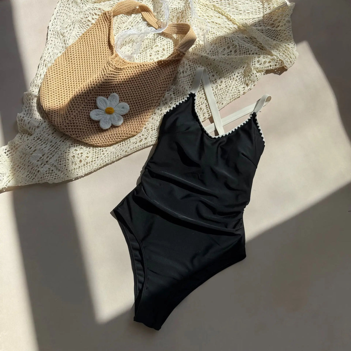 Vintage Black White Patchwork One Piece Swimsuit 2026 Women Hollow Out Back Cross Backless Bathing Suit Holidy Swimwear Monokini