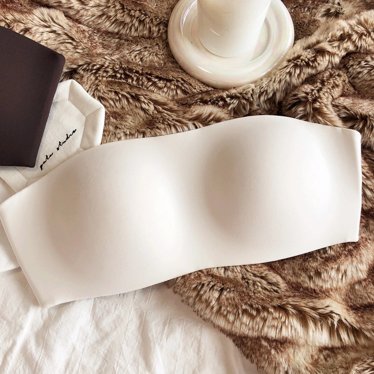 Summer Invisible Bra Women Seamless Underwear Sexy Strapless Tube Tops Wire Free Push Up Brassiere Comfort Anti slip Intimates