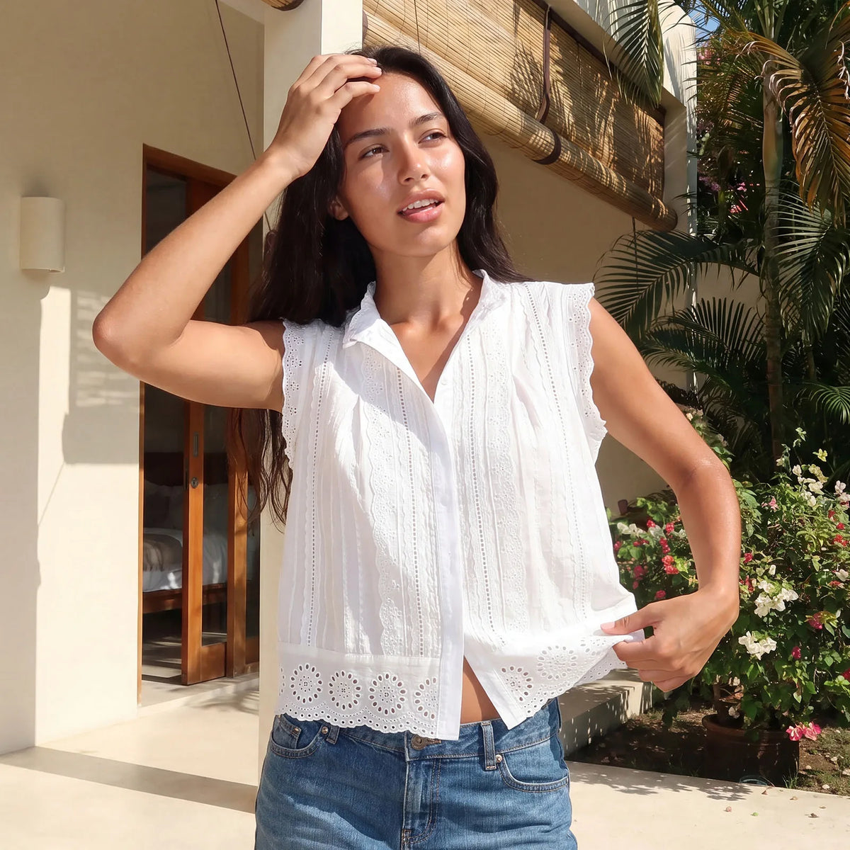 Summer Women’s Button Down Eyelet Tops Solid Color Sleeveless Round Neck Lace Trim Shirts Daily Casual Blouse Summer