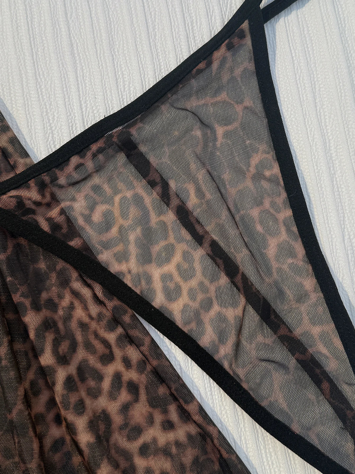 Lace-Trimmed Leopard Print Sleepwear Set Elegant Beauty Gift for Wife Sexy Nightgown And Underwear Combo