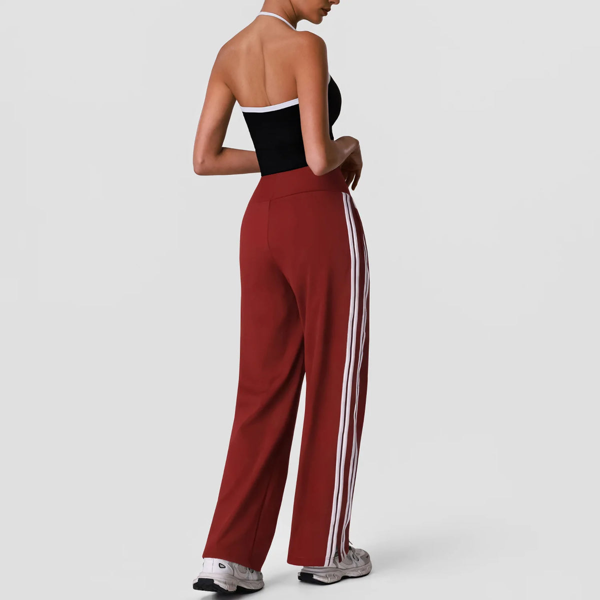 New Contrasting Striped Yoga Sets Women Hanging Neck Slim Sports Vest Gym Outfits High Waist Pocket Pants Running Fitness Suits
