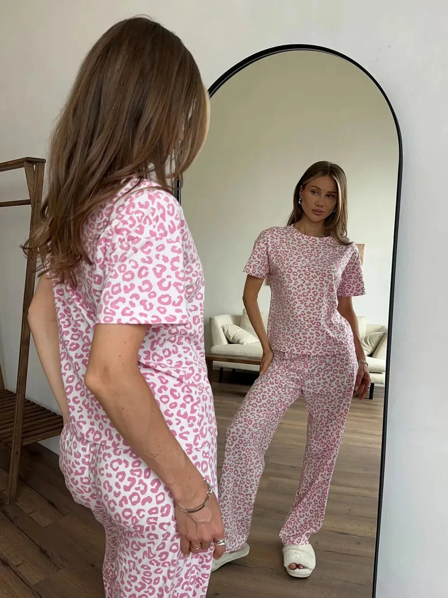 New Women's Sleepwear Two-Piece Set Summer Hot Item Leopard Print Girl Simple Casual Comfortable Home Suit Set T-Shirt Pants