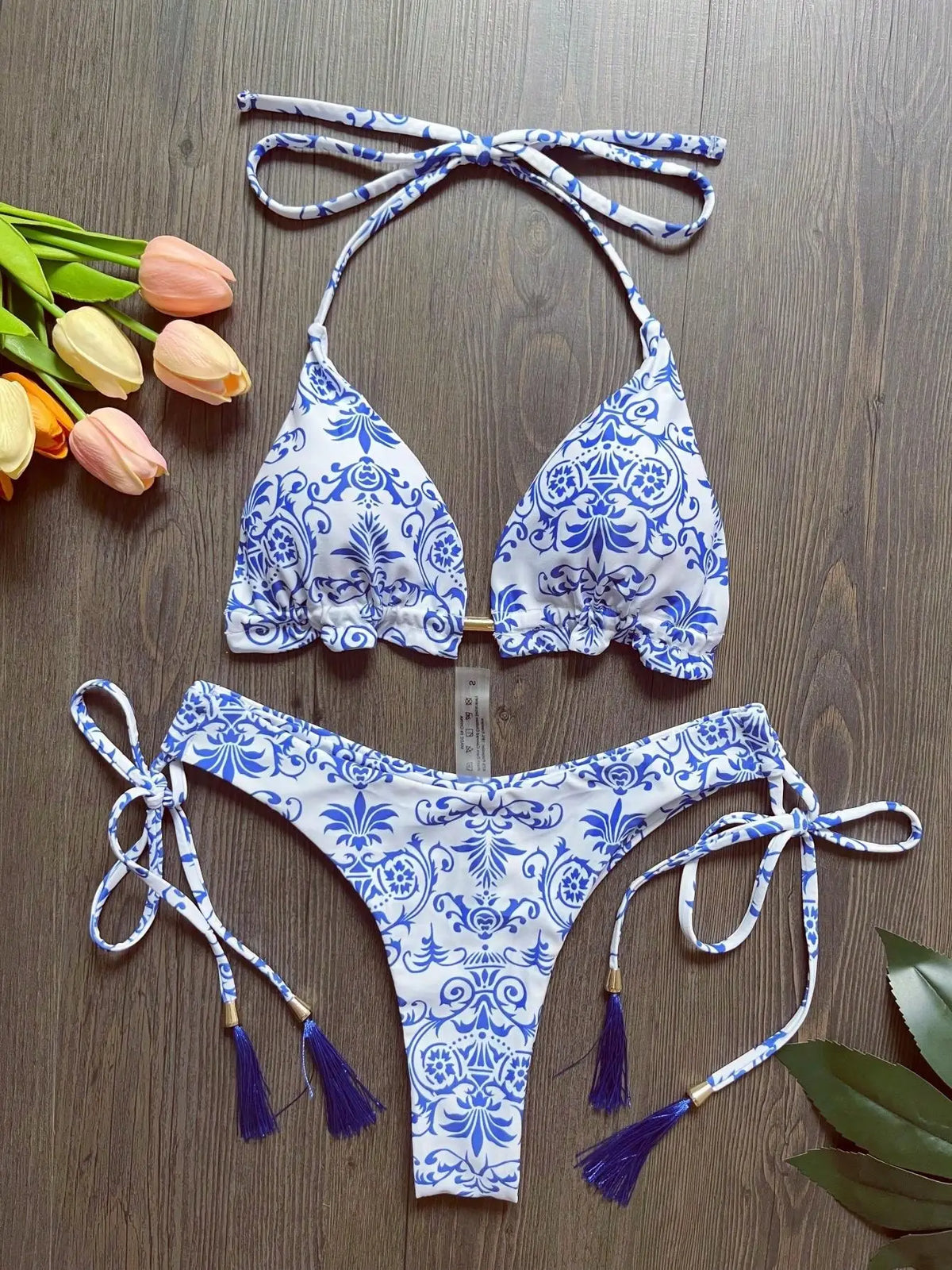 2026 New Women's Swimsuit Neck Hanging Bikini Set Split Beach Swimsuit 2-piece Set with Tassel Decoration