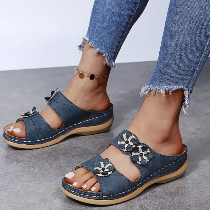 Women's Flower Decorated Slides Perforated Breathable Open Toe Slippers Thick Sole Comfort Casual Outdoor Shoes