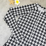 Black and Print One Piece Swimsuit Long Sleeve Swimwear Women Bathing Suit Retro Swimsuit Vintage One-piece Surfing Swim Suits