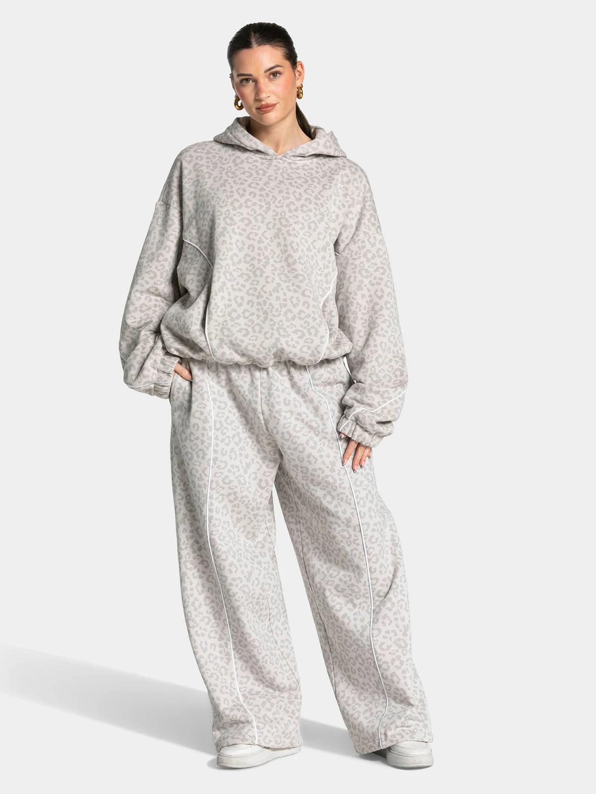 Vintage Leopard Hooded Sweatshirt Suit Loose Fit Contrast Line Wide Leg Trousers Fashion Athletic Tracksuit Outfit